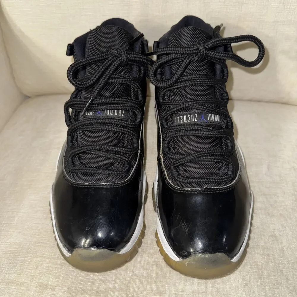 Size 9 - Air Jordan 11 Retro 2016 - Kickz Special Box Space Jam Damaged